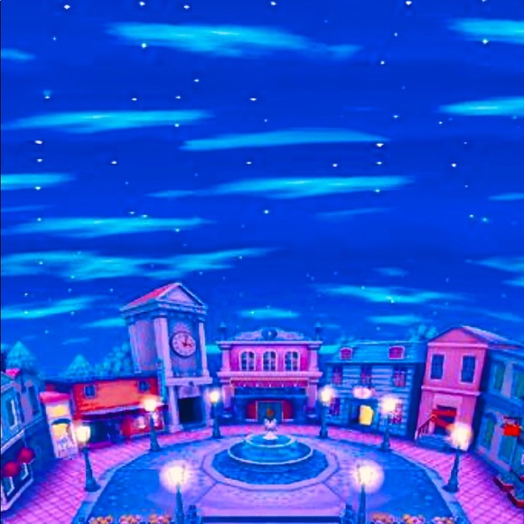 Meet your Posher, Marissa - Picture 2 of 6